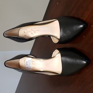 Jessica Simpson Black Pumps